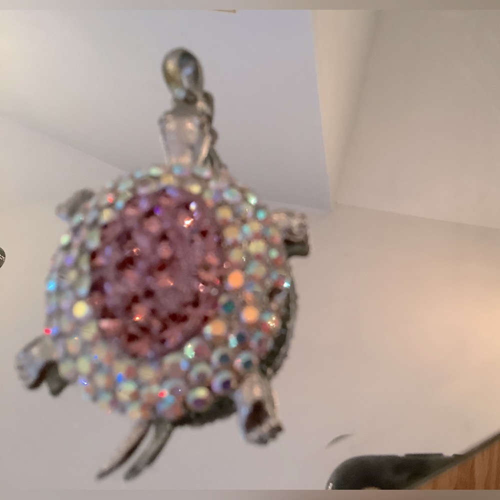 Beautiful Turtle Pendent Vintage - image 2
